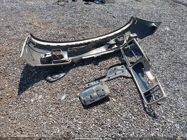 46049792 :رقم المزاد ، 1GKEK13Z53R216057 vin ، 2003 Gmc Yukon Slt مزاد بيع