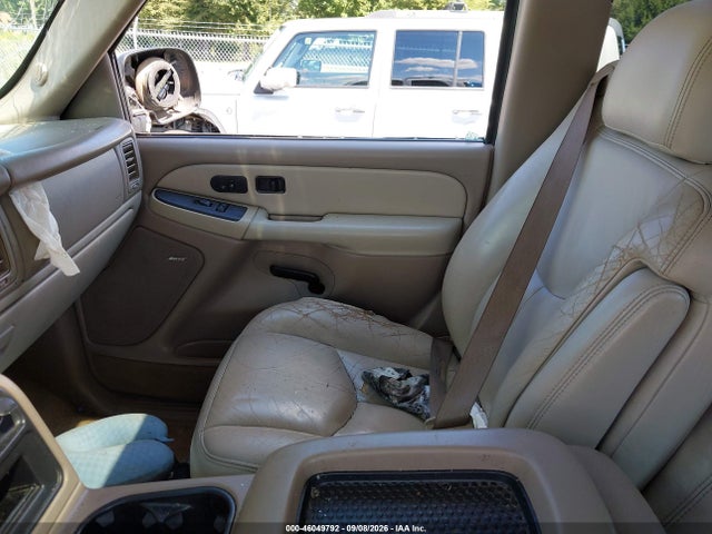 46049792 :رقم المزاد ، 1GKEK13Z53R216057 vin ، 2003 Gmc Yukon Slt مزاد بيع