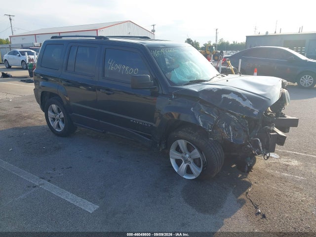 46049800 :رقم المزاد ، 1C4NJRFBXGD767566 vin ، 2016 Jeep Patriot Latitude مزاد بيع