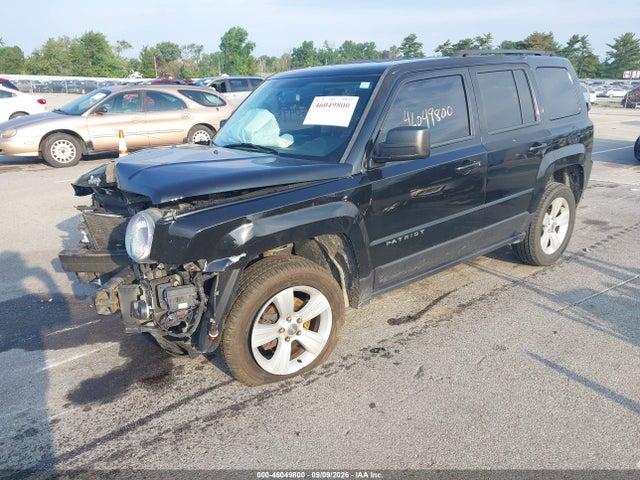 46049800 :رقم المزاد ، 1C4NJRFBXGD767566 vin ، 2016 Jeep Patriot Latitude مزاد بيع