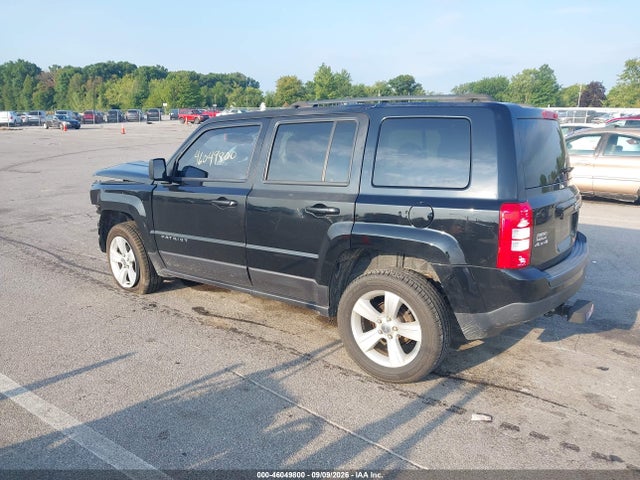 46049800 :رقم المزاد ، 1C4NJRFBXGD767566 vin ، 2016 Jeep Patriot Latitude مزاد بيع