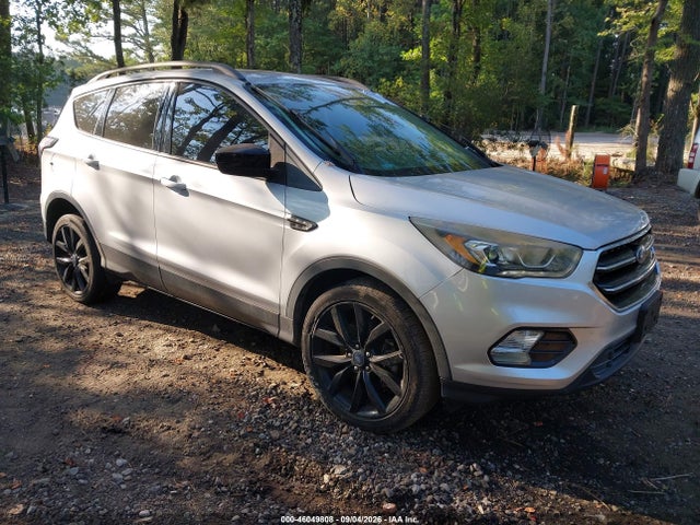 46049808 :رقم المزاد ، 1FMCU9GD8JUC67648 vin ، 2018 Ford Escape Se مزاد بيع