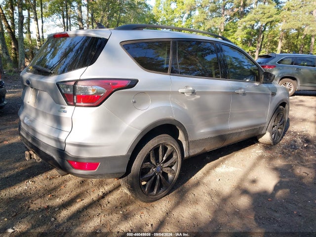 46049808 :رقم المزاد ، 1FMCU9GD8JUC67648 vin ، 2018 Ford Escape Se مزاد بيع