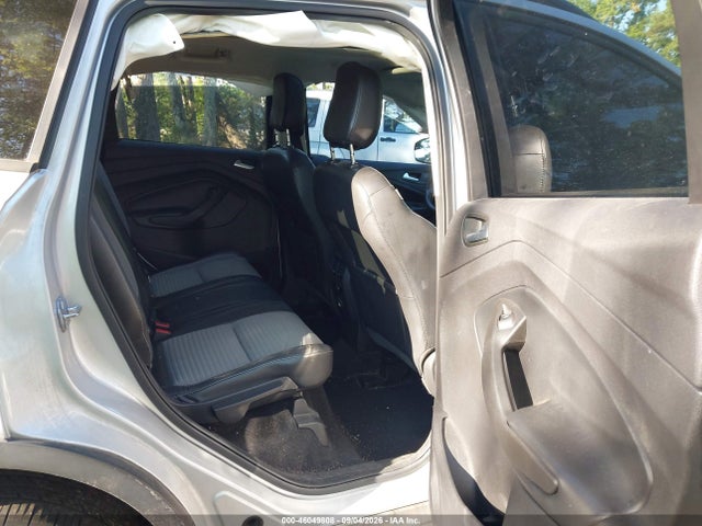 46049808 :رقم المزاد ، 1FMCU9GD8JUC67648 vin ، 2018 Ford Escape Se مزاد بيع