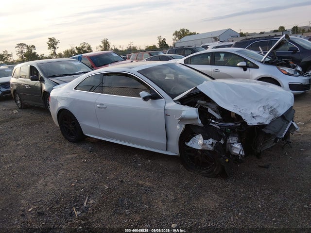 Продажа на аукционе авто 2015 Audi A5 2.0t Premium, vin: WAUMFAFRXFA025614, номер лота: 46049835