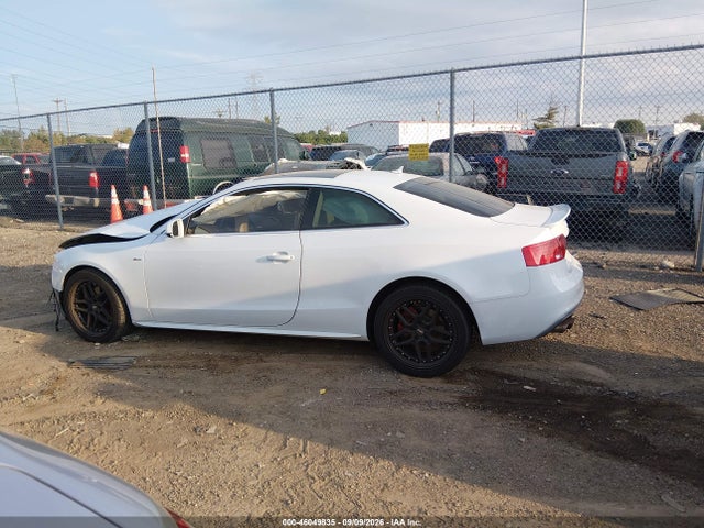 Продажа на аукционе авто 2015 Audi A5 2.0t Premium, vin: WAUMFAFRXFA025614, номер лота: 46049835