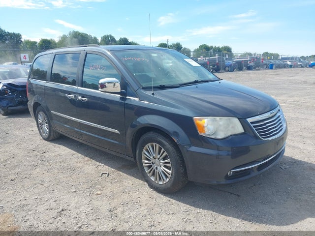 2014 Chrysler Town & Country Touring-l მანქანა იყიდება აუქციონზე, vin: 2C4RC1CG4ER200275, აუქციონის ნომერი: 46049877