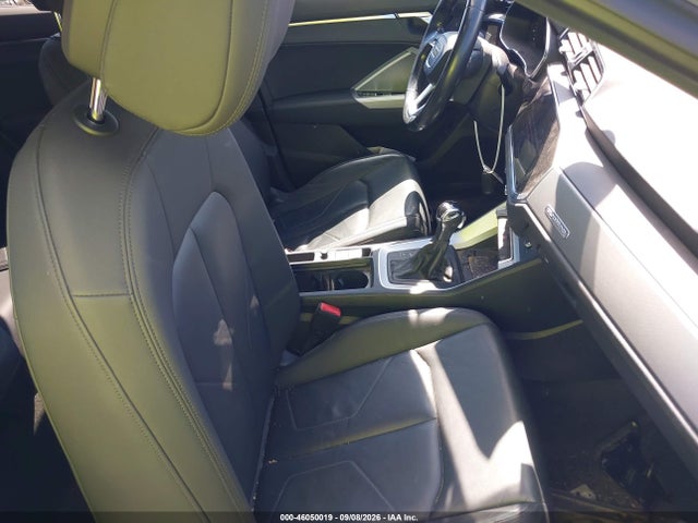 Продажа на аукционе авто 2020 Audi Q3 Premium Plus 45 Tfsi Quattro Tiptronic, vin: WA1BECF3XL1058509, номер лота: 46050019