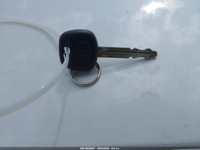 46050057 :رقم المزاد ، 4T1BF28B82U250067 vin ، 2002 Toyota Avalon Xls مزاد بيع