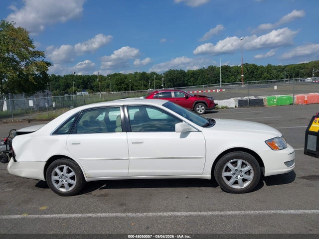 46050057 :رقم المزاد ، 4T1BF28B82U250067 vin ، 2002 Toyota Avalon Xls مزاد بيع