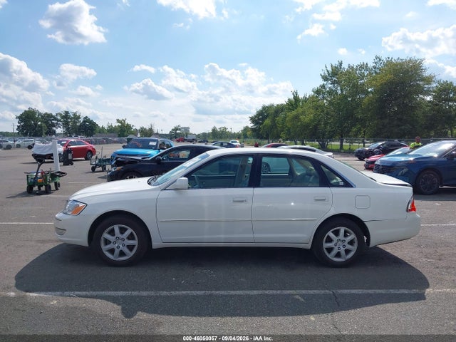 46050057 :رقم المزاد ، 4T1BF28B82U250067 vin ، 2002 Toyota Avalon Xls مزاد بيع