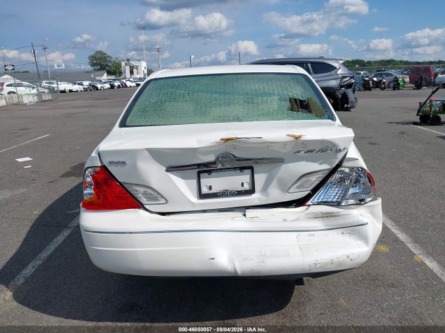 46050057 :رقم المزاد ، 4T1BF28B82U250067 vin ، 2002 Toyota Avalon Xls مزاد بيع