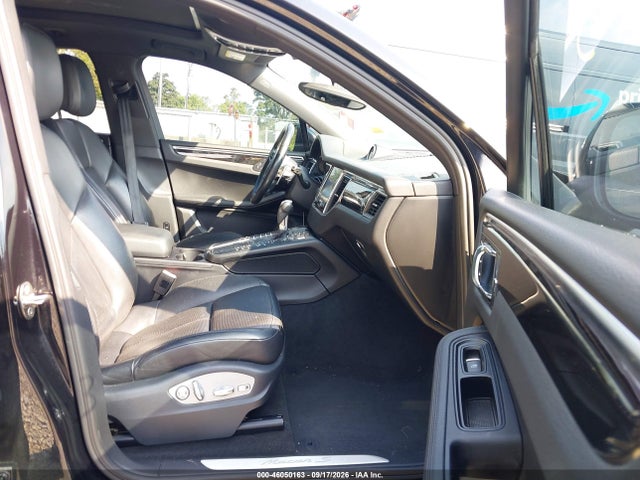 46050163 :رقم المزاد ، WP1AB2A50HLB10446 vin ، 2017 Porsche Macan S مزاد بيع