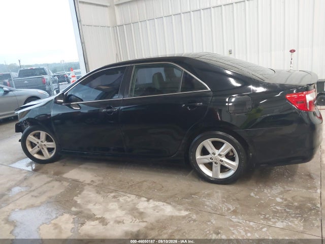 46050187 :رقم المزاد ، 4T1BF1FK0CU183740 vin ، 2012 Toyota Camry Se مزاد بيع