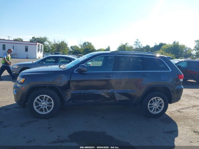 2020 Jeep Grand Cherokee Laredo E 4x4 მანქანა იყიდება აუქციონზე, vin: 1C4RJFAG6LC335687, აუქციონის ნომერი: 46050201