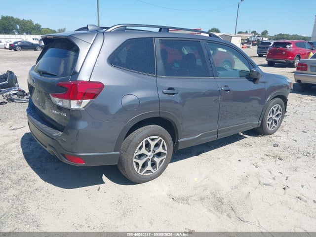 2021 Subaru Forester Premium მანქანა იყიდება აუქციონზე, vin: JF2SKAJC6MH493516, აუქციონის ნომერი: 46050217