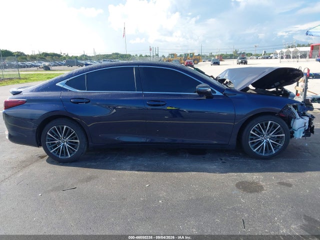 46050238 :رقم المزاد ، 58ADA1C1XSU072669 vin ، 2025 Lexus Es 300h مزاد بيع