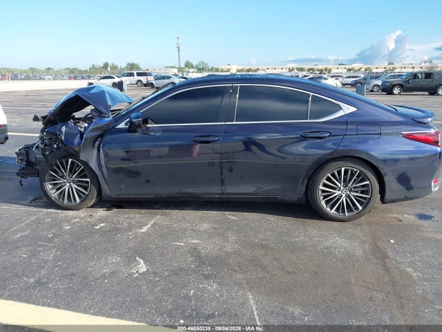 46050238 :رقم المزاد ، 58ADA1C1XSU072669 vin ، 2025 Lexus Es 300h مزاد بيع