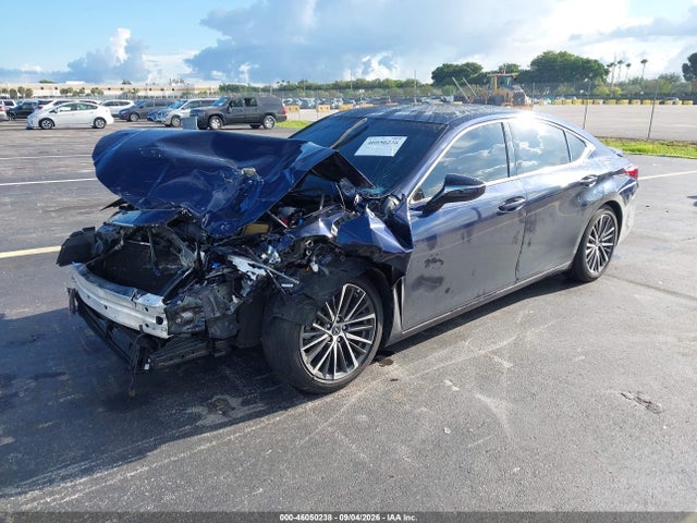 46050238 :رقم المزاد ، 58ADA1C1XSU072669 vin ، 2025 Lexus Es 300h مزاد بيع