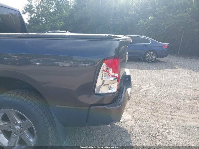 RAM 1500 Express 4x4 6'4 Box 2018 1C6RR7FG0JS198344 Image 6