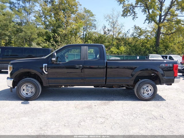 46050264 :رقم المزاد ، 1FT8X3B64KEE93012 vin ، 2019 Ford F-350 Xl مزاد بيع