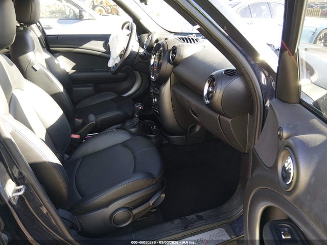 2016 Mini Countryman Cooper S მანქანა იყიდება აუქციონზე, vin: WMWZC5C50GWP49324, აუქციონის ნომერი: 46050279