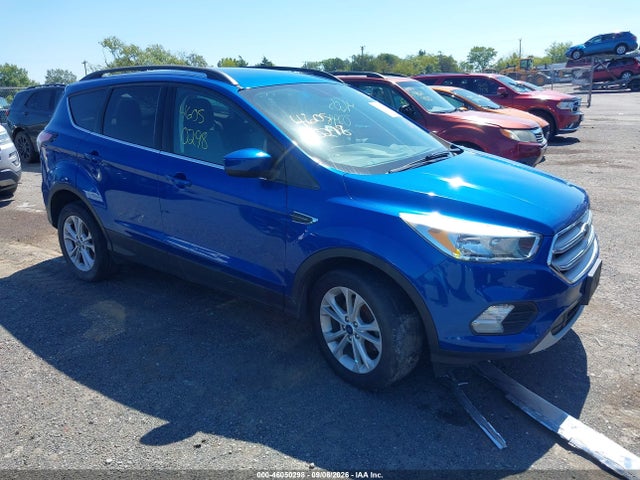 46050298 :رقم المزاد ، 1FMCU0GDXJUD01049 vin ، 2018 Ford Escape Se مزاد بيع