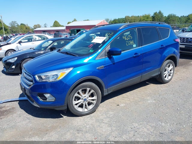 Продажа на аукционе авто 2018 Ford Escape Se, vin: 1FMCU0GDXJUD01049, номер лота: 46050298