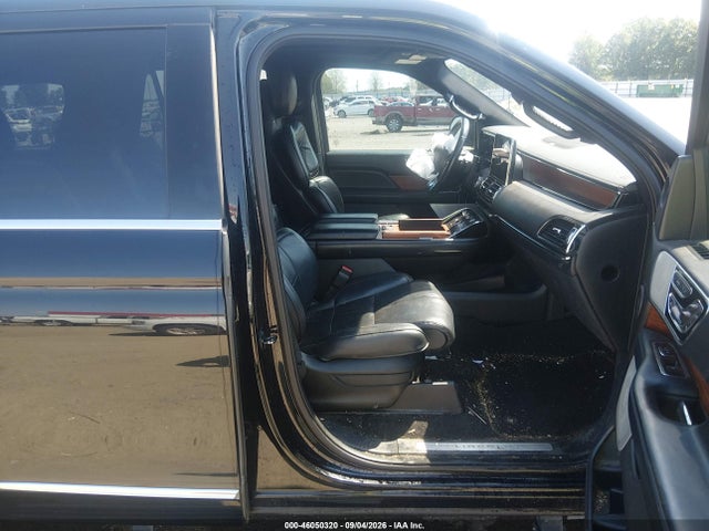46050320 :رقم المزاد ، 5LMJJ2LT6JEL09648 vin ، 2018 Lincoln Navigator Reserve مزاد بيع