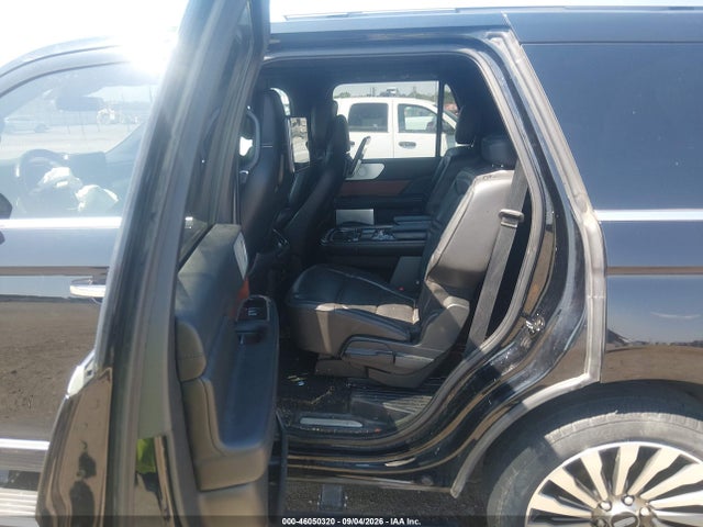 46050320 :رقم المزاد ، 5LMJJ2LT6JEL09648 vin ، 2018 Lincoln Navigator Reserve مزاد بيع