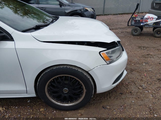 Продаж на аукціоні авто 2014 Volkswagen Jetta 2.0l S, vin: 3VW2K7AJ5EM313114, номер лоту: 46050352