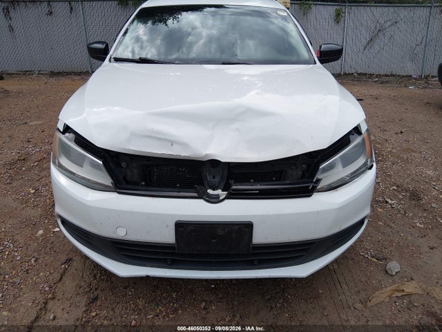 Продаж на аукціоні авто 2014 Volkswagen Jetta 2.0l S, vin: 3VW2K7AJ5EM313114, номер лоту: 46050352