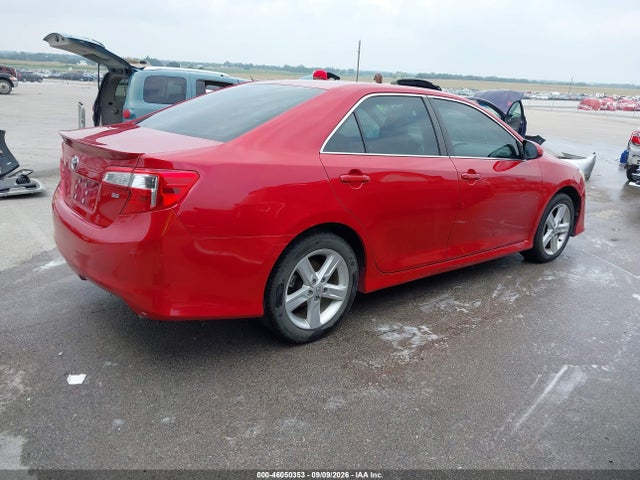Toyota CAMRY SE 2014 4T1BF1FK2EU760108 Image 4