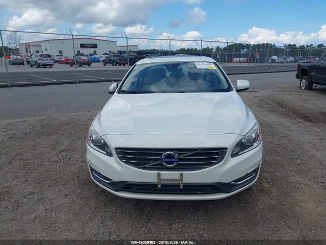 2015 Volvo S60 T5 Premier მანქანა იყიდება აუქციონზე, vin: YV126MFK4F1348436, აუქციონის ნომერი: 46050363
