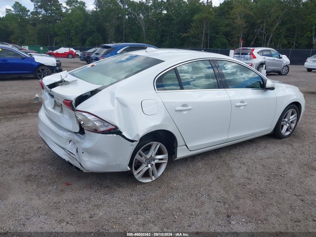 2015 Volvo S60 T5 Premier მანქანა იყიდება აუქციონზე, vin: YV126MFK4F1348436, აუქციონის ნომერი: 46050363