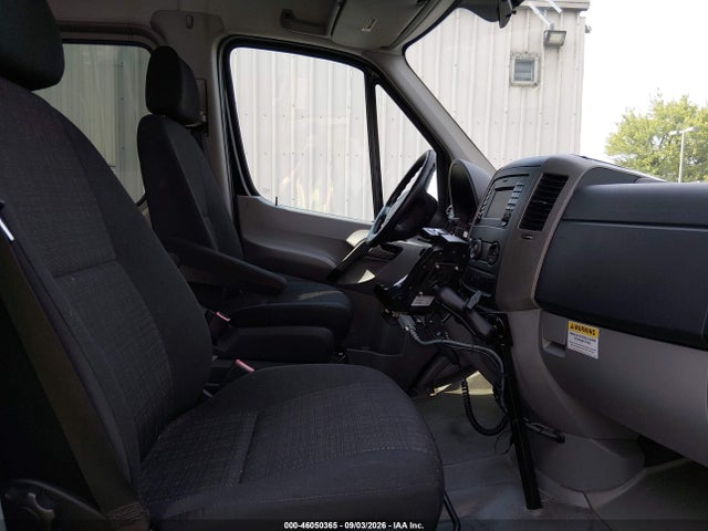 Продаж на аукціоні авто 2015 Freightliner Sprinter 3500, vin: WDPPF4CC5F5977021, номер лоту: 46050365
