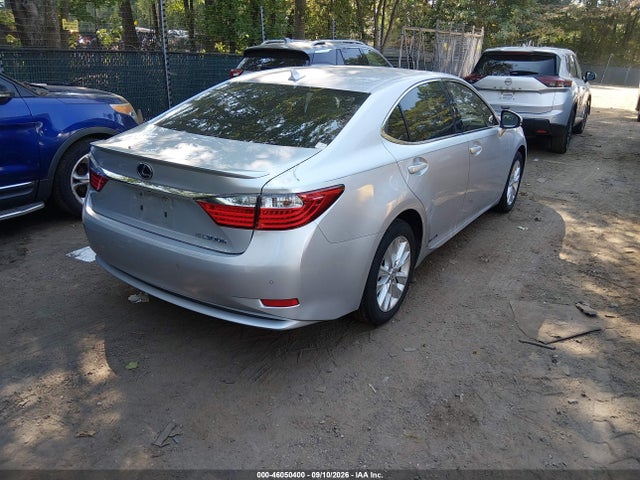 46050400 :رقم المزاد ، JTHBW1GG1D2022422 vin ، 2013 Lexus Es 300h مزاد بيع