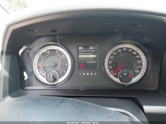 46050428 :رقم المزاد ، 1C6RR7FG4GS362395 vin ، 2016 Ram 1500 Tradesman مزاد بيع