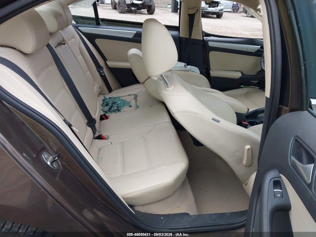 2013 Volkswagen Jetta 2.5l Se მანქანა იყიდება აუქციონზე, vin: 3VWDP7AJ1DM422601, აუქციონის ნომერი: 46050431