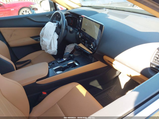 Продаж на аукціоні авто 2024 Lexus Nx 350 Luxury, vin: 2T2HGCEZ4RC035632, номер лоту: 46050524