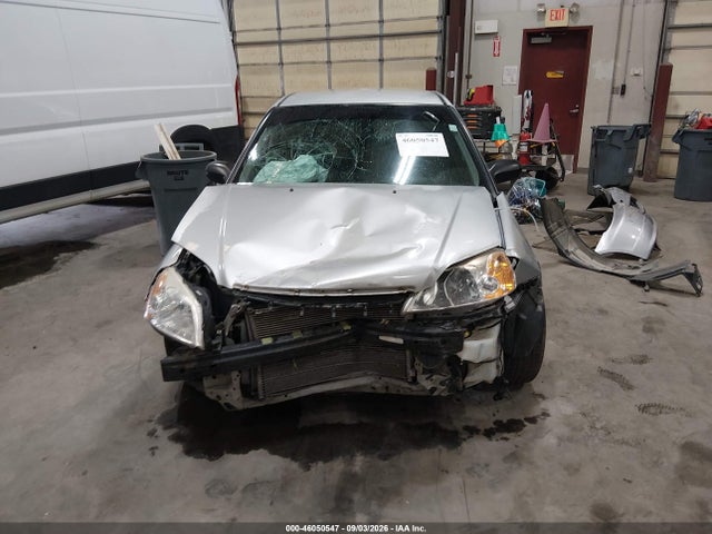 46050547 :رقم المزاد ، 1HGES15532L074428 vin ، 2002 Honda Civic Lx مزاد بيع