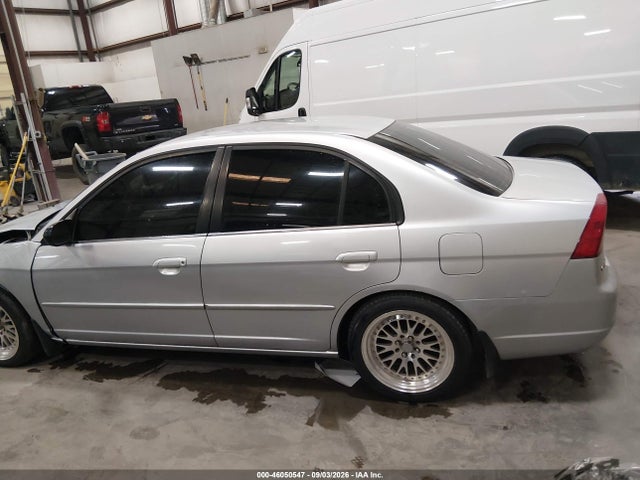 46050547 :رقم المزاد ، 1HGES15532L074428 vin ، 2002 Honda Civic Lx مزاد بيع