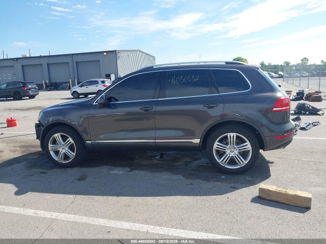 Aukcja sprzedaży 2012 Volkswagen Touareg Tdi Sport, vin: WVGFK9BP2CD002229, numer aukcji: 46050552