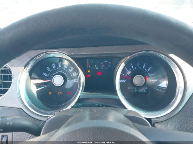 46050554 :رقم المزاد ، 1ZVBP8EM8C5273433 vin ، 2012 Ford Mustang V6 مزاد بيع