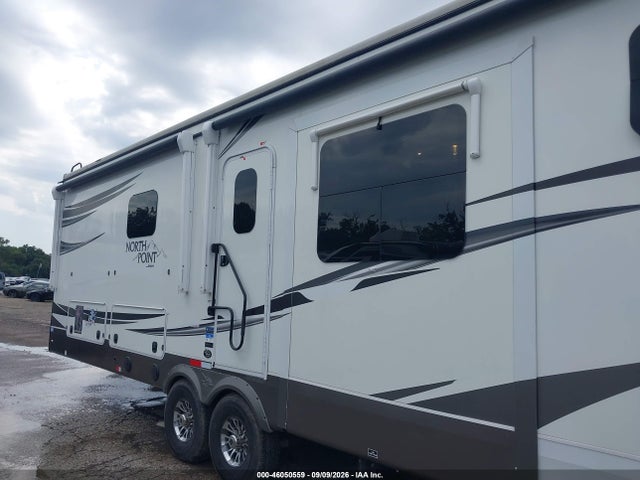 46050559 :رقم المزاد ، 1UJCJ0BV7M1LF0305 vin ، 2021 Jayco Other مزاد بيع