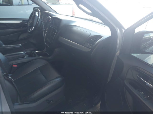 46050730 :رقم المزاد ، 2C4RDGEG5GR371357 vin ، 2016 Dodge Grand Caravan R/t مزاد بيع