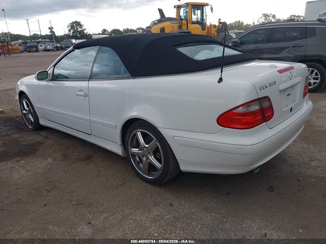 2001 Mercedes-benz Clk 320 მანქანა იყიდება აუქციონზე, vin: WDBLK65G21T082926, აუქციონის ნომერი: 46050794
