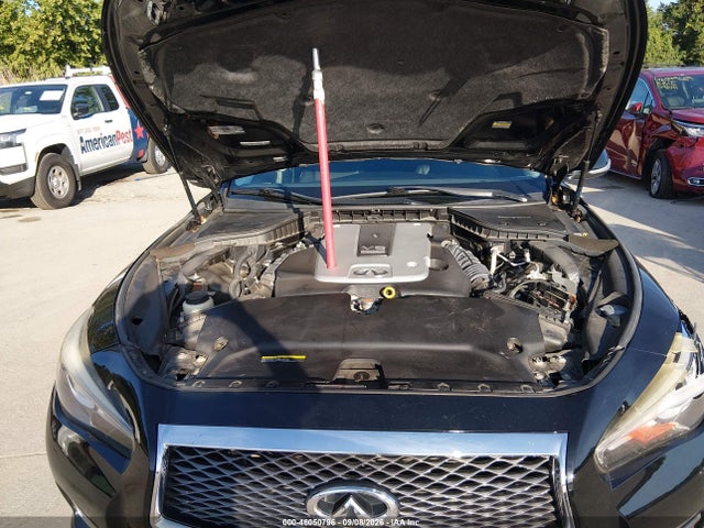 46050796 :رقم المزاد ، JN1BV7AR9FM401132 vin ، 2015 Infiniti Q50 Premium مزاد بيع