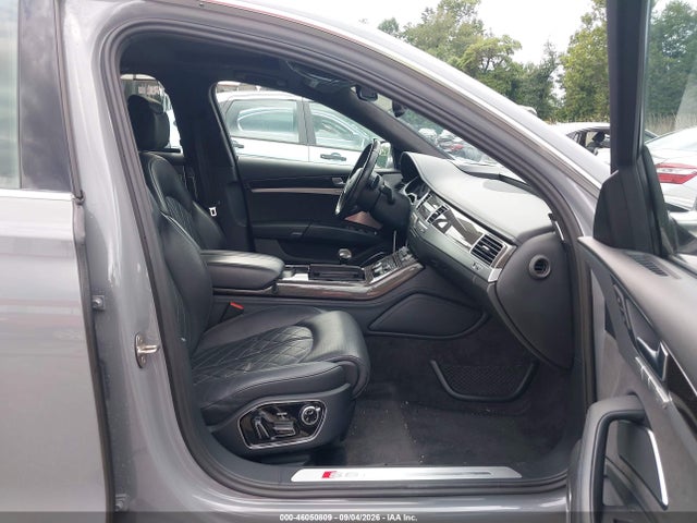 Продаж на аукціоні авто 2015 Audi S8 4.0t, vin: WAUK2AFD7FN038532, номер лоту: 46050809
