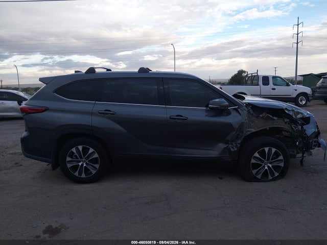 46050819 :رقم المزاد ، 5TDGZRBH2NS220613 vin ، 2022 Toyota Highlander Xle مزاد بيع